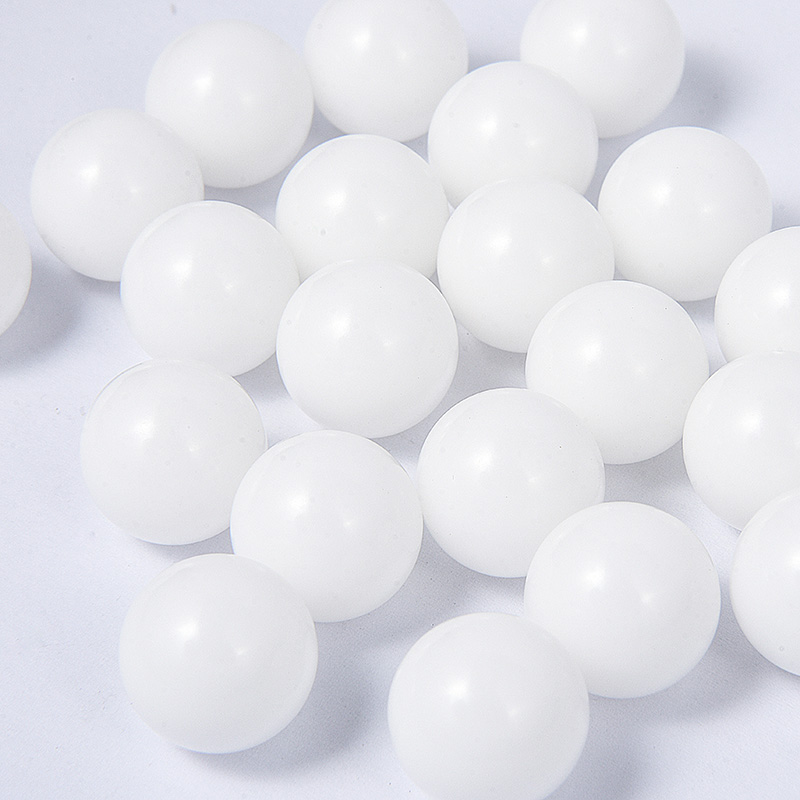 Solide plastikkugler